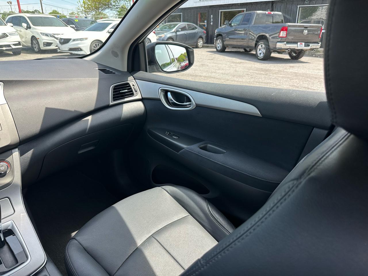 Nissan Sentra 4dr Sdn I4 CVT SV 2013