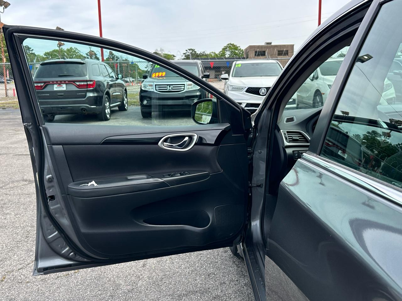 Nissan Sentra SV CVT *Ltd Avail* 2019