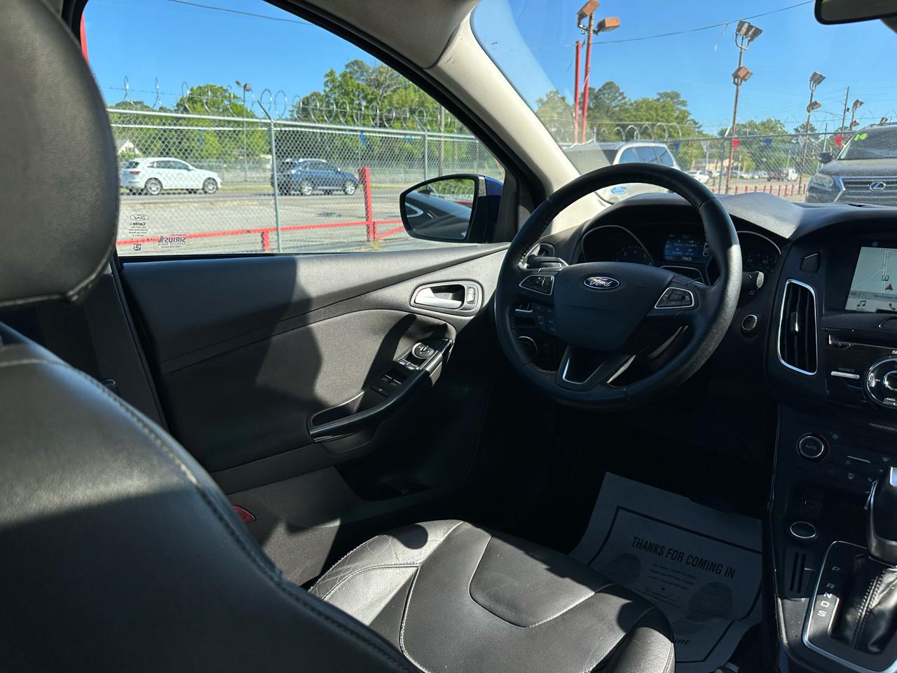 Ford Focus 4dr Sdn Titanium 2016