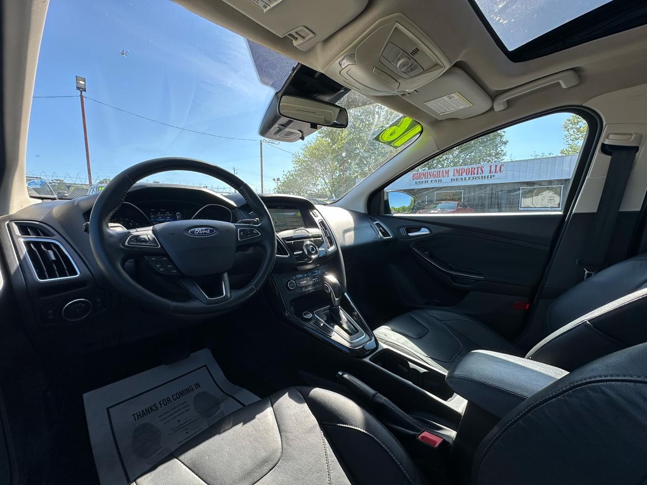 Ford Focus 4dr Sdn Titanium 2016