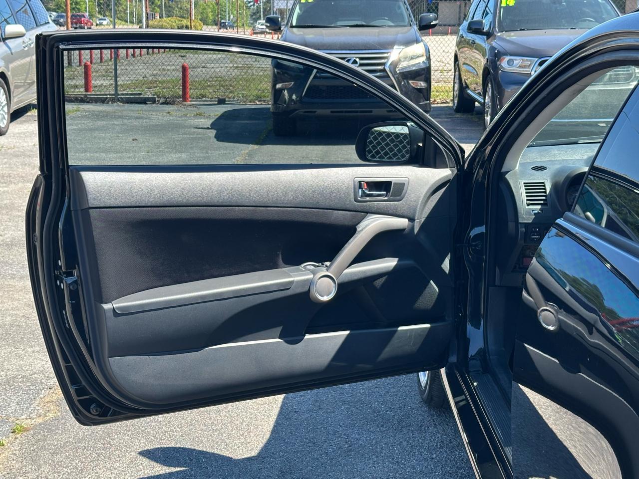 Scion tC 2dr HB Man Spec (Natl) 2008