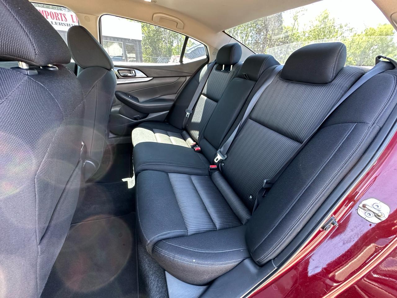 Nissan Maxima S 3.5L 2018