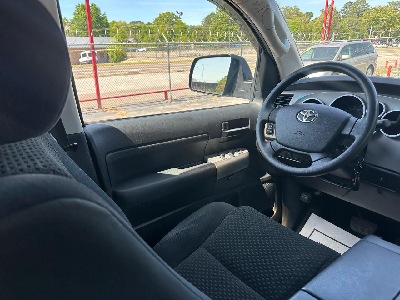 Toyota Tundra 2WD Truck Dbl 4.7L V8 5-Spd AT (Natl) 2009