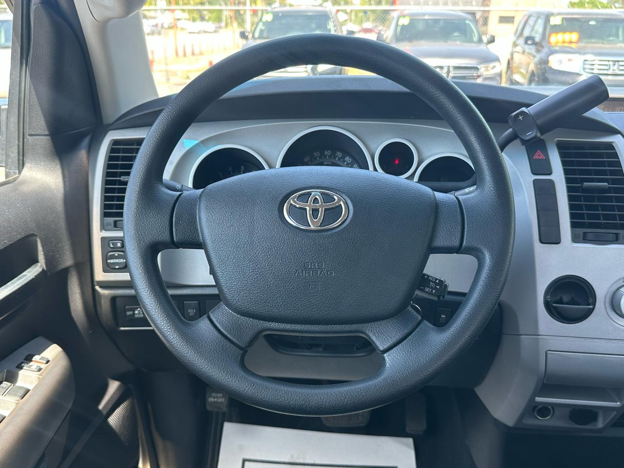 Toyota Tundra 2WD Truck Dbl 4.7L V8 5-Spd AT (Natl) 2009