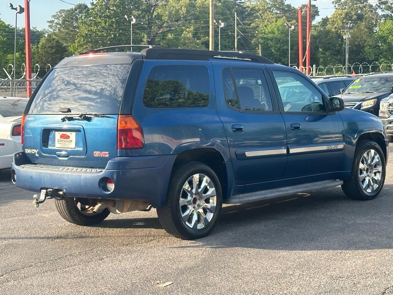 GMC Envoy XL 4dr 2WD SLT 2005