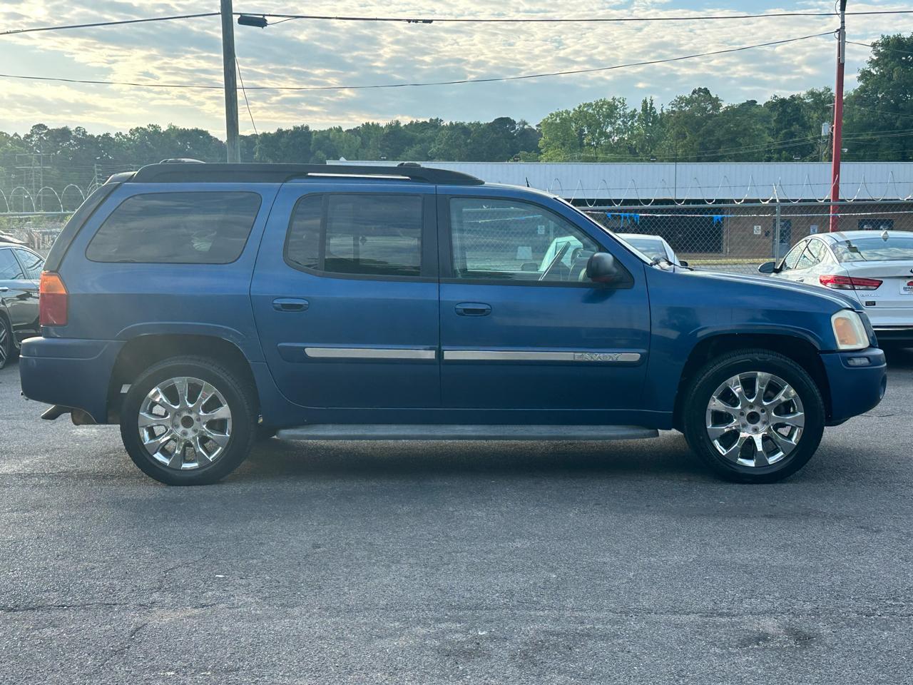 GMC Envoy XL 4dr 2WD SLT 2005