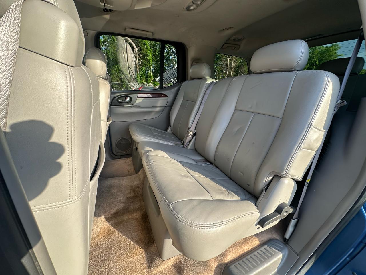 GMC Envoy XL 4dr 2WD SLT 2005