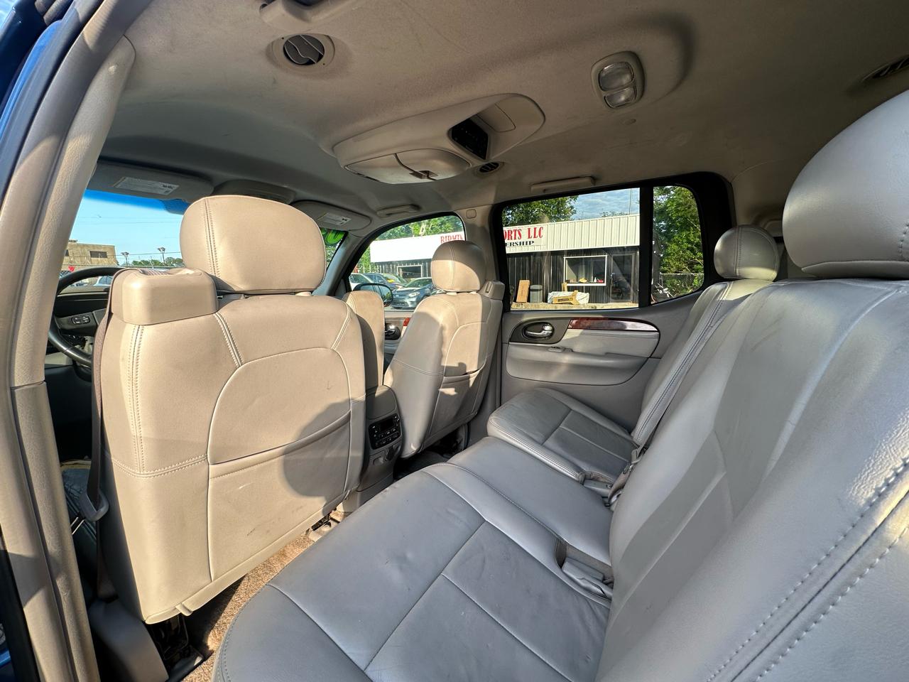 GMC Envoy XL 4dr 2WD SLT 2005