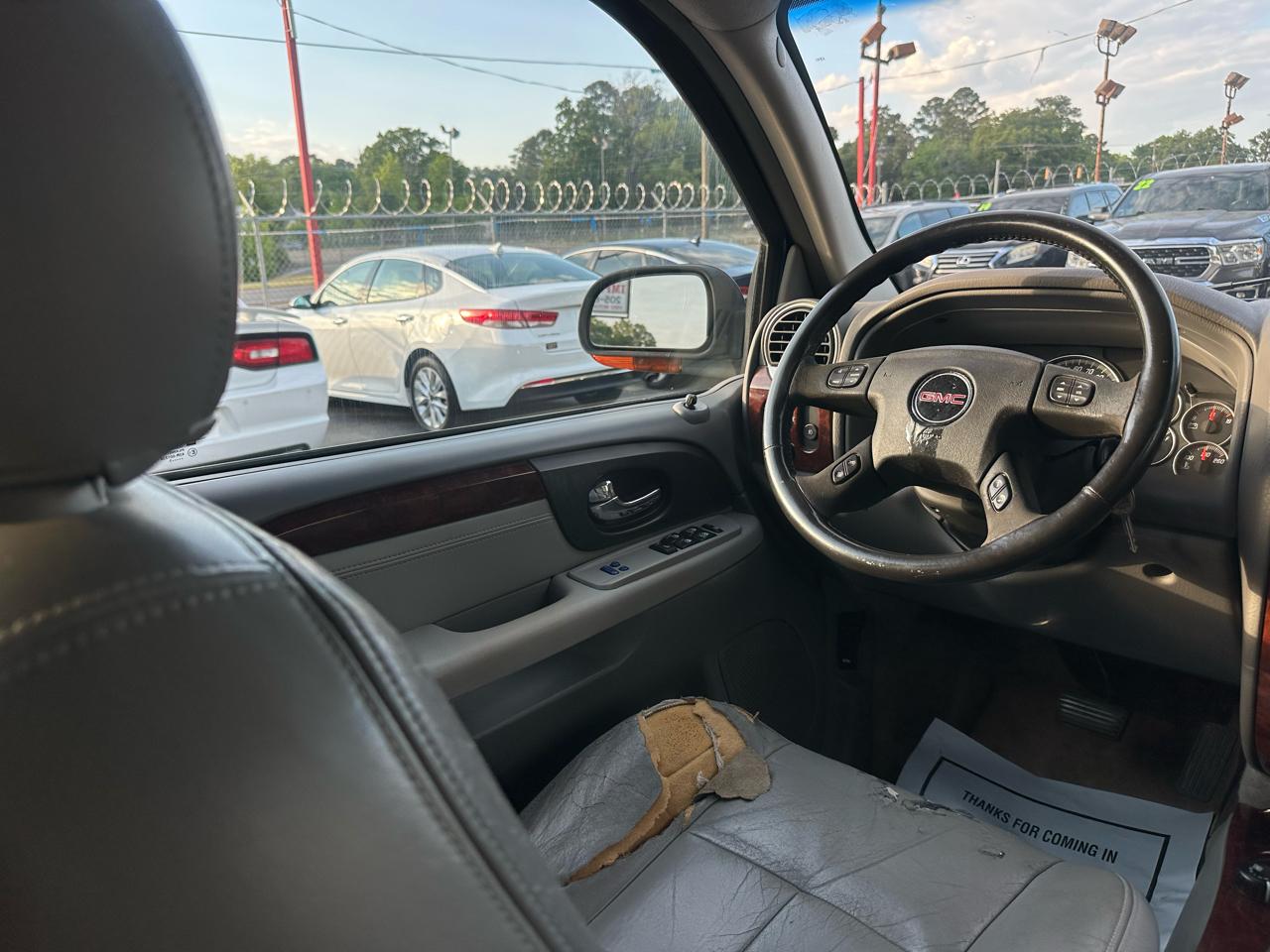 GMC Envoy XL 4dr 2WD SLT 2005