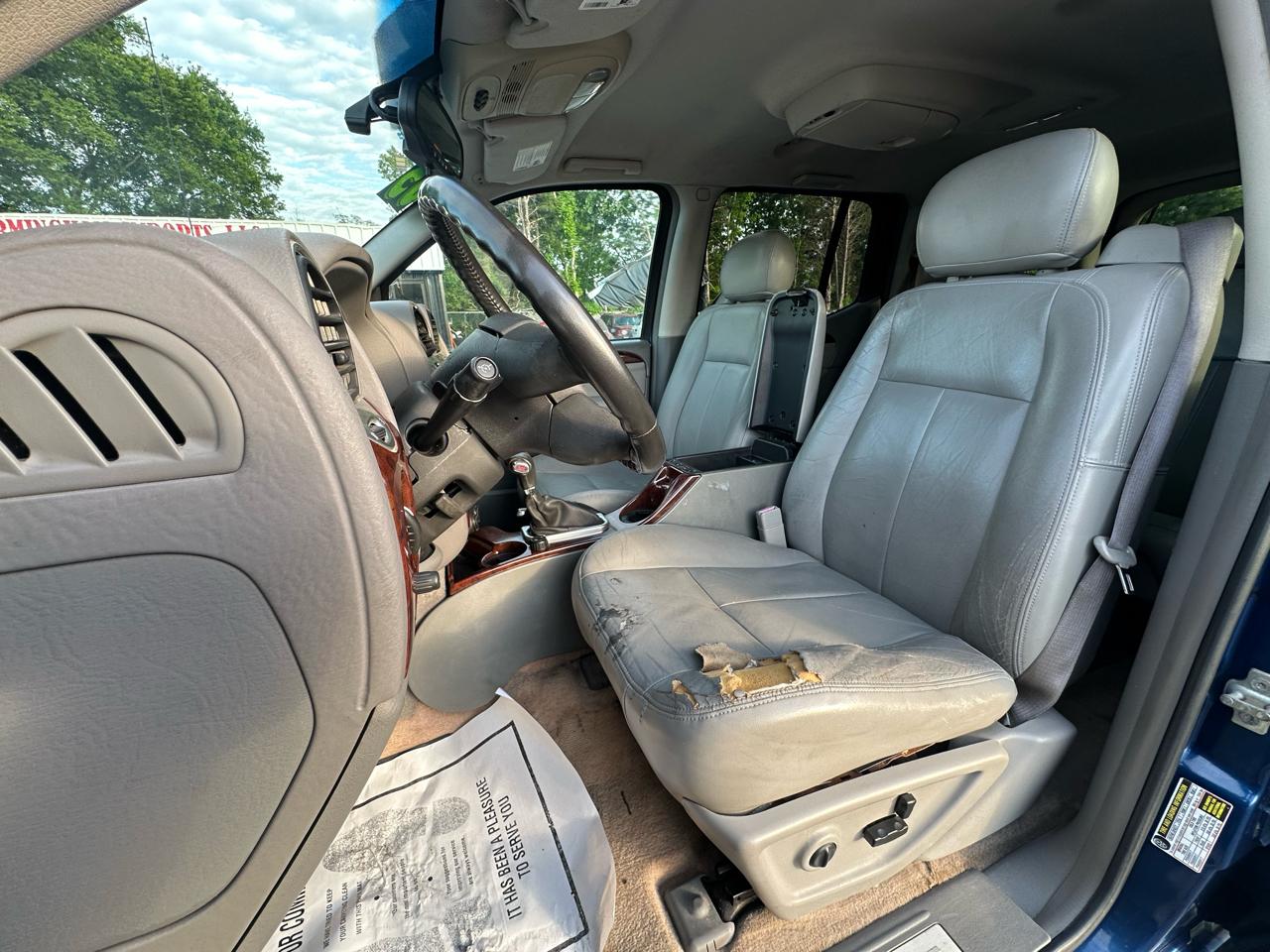 GMC Envoy XL 4dr 2WD SLT 2005