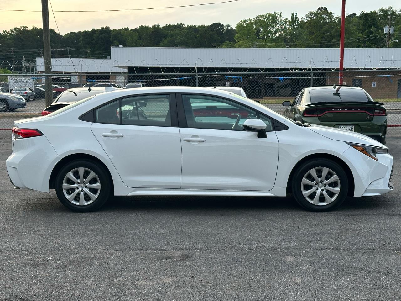Toyota Corolla LE CVT (Natl) 2024