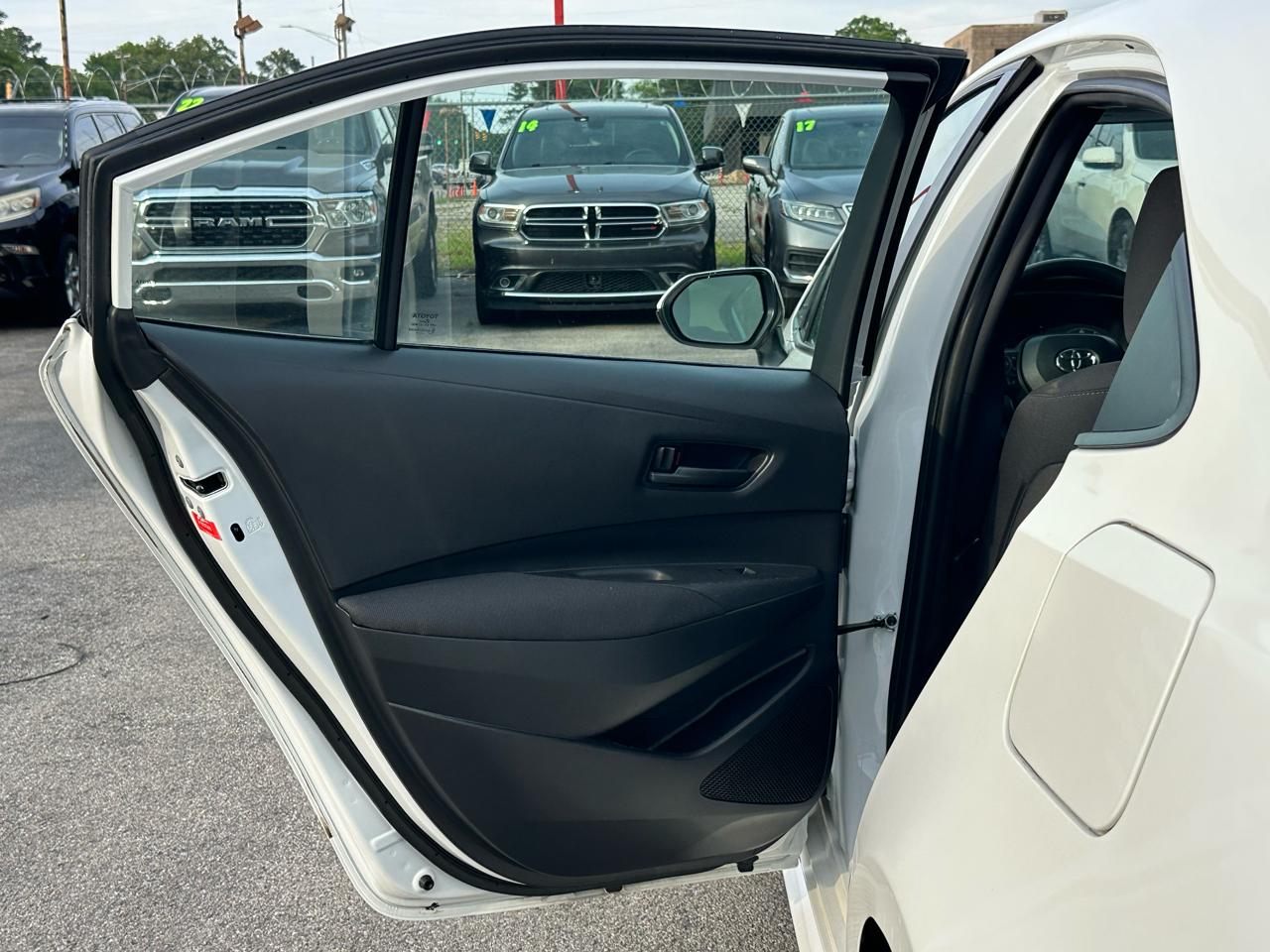 Toyota Corolla LE CVT (Natl) 2024