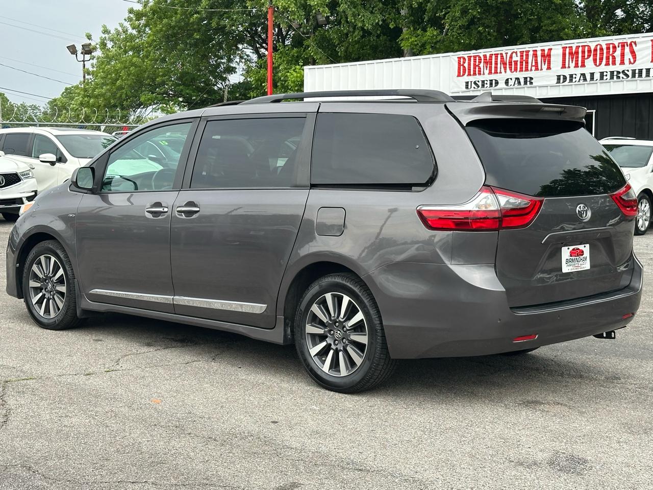 Toyota Sienna Limited Premium AWD 7-Passenger (Natl) 2019