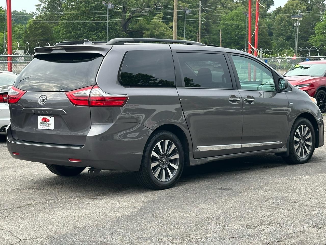 Toyota Sienna Limited Premium AWD 7-Passenger (Natl) 2019