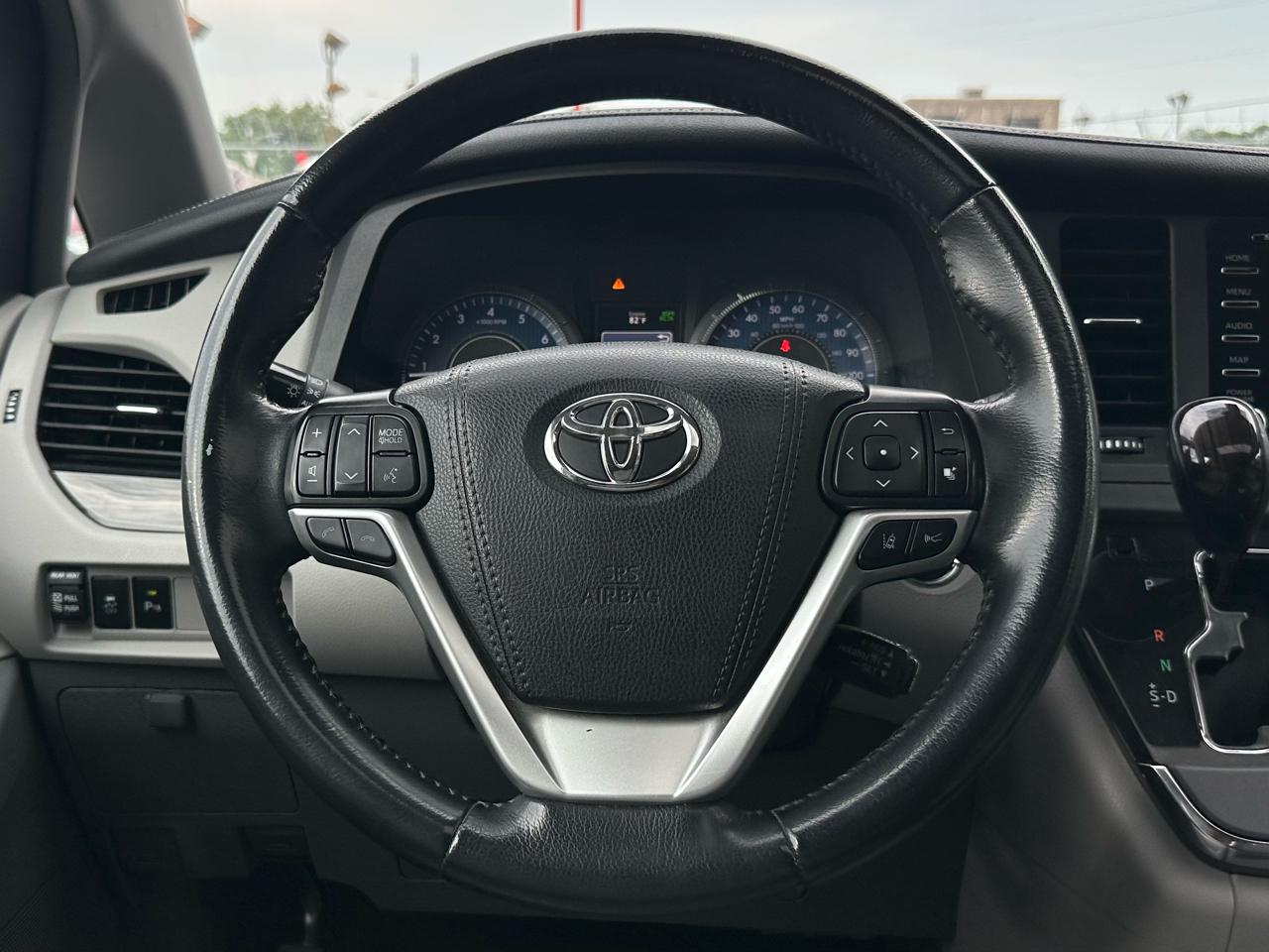 Toyota Sienna Limited Premium AWD 7-Passenger (Natl) 2019