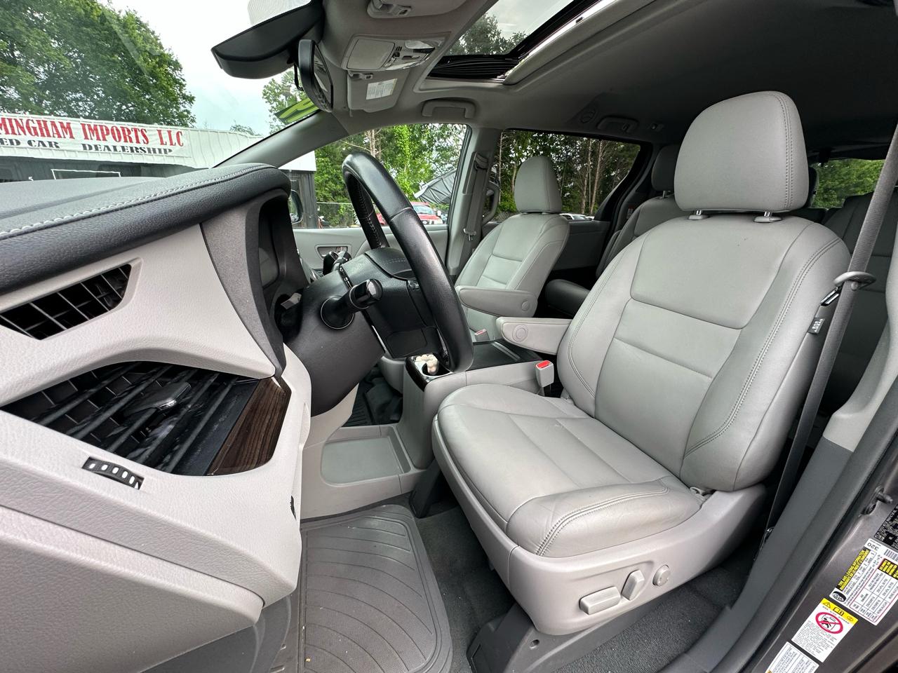 Toyota Sienna Limited Premium AWD 7-Passenger (Natl) 2019