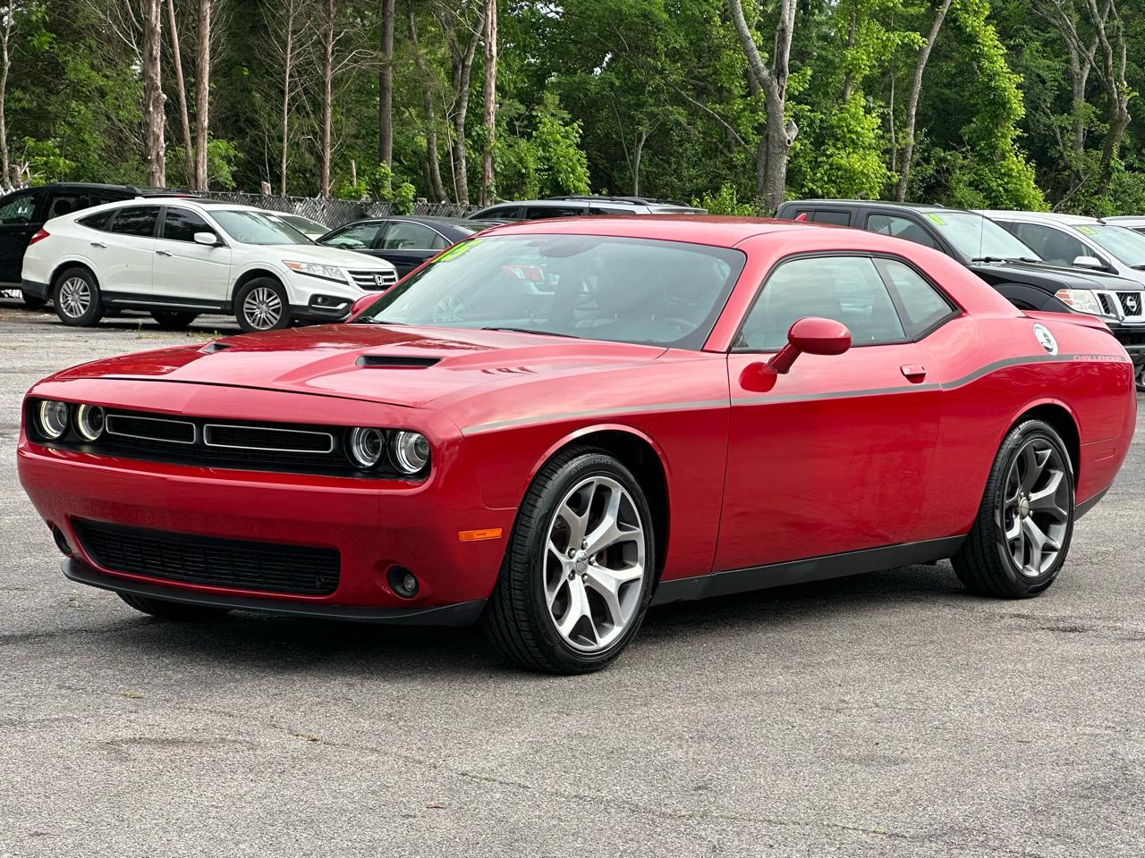 Dodge Challenger 2dr Cpe SXT Plus 2015