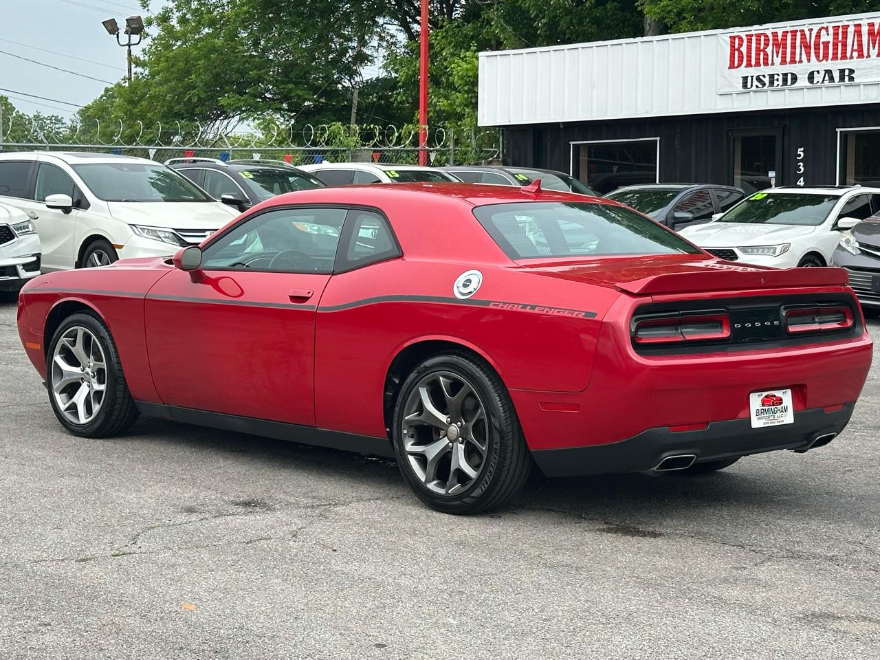 Dodge Challenger 2dr Cpe SXT Plus 2015