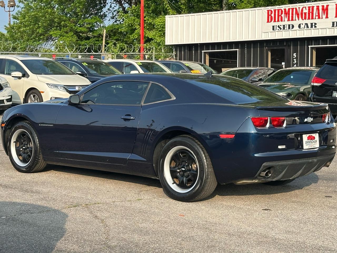 Chevrolet Camaro 2dr Cpe LS 2010