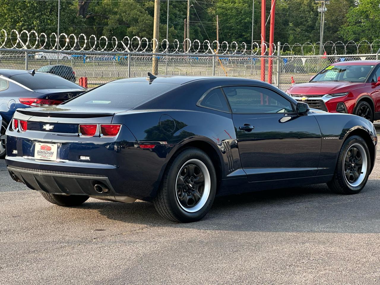 Chevrolet Camaro 2dr Cpe LS 2010