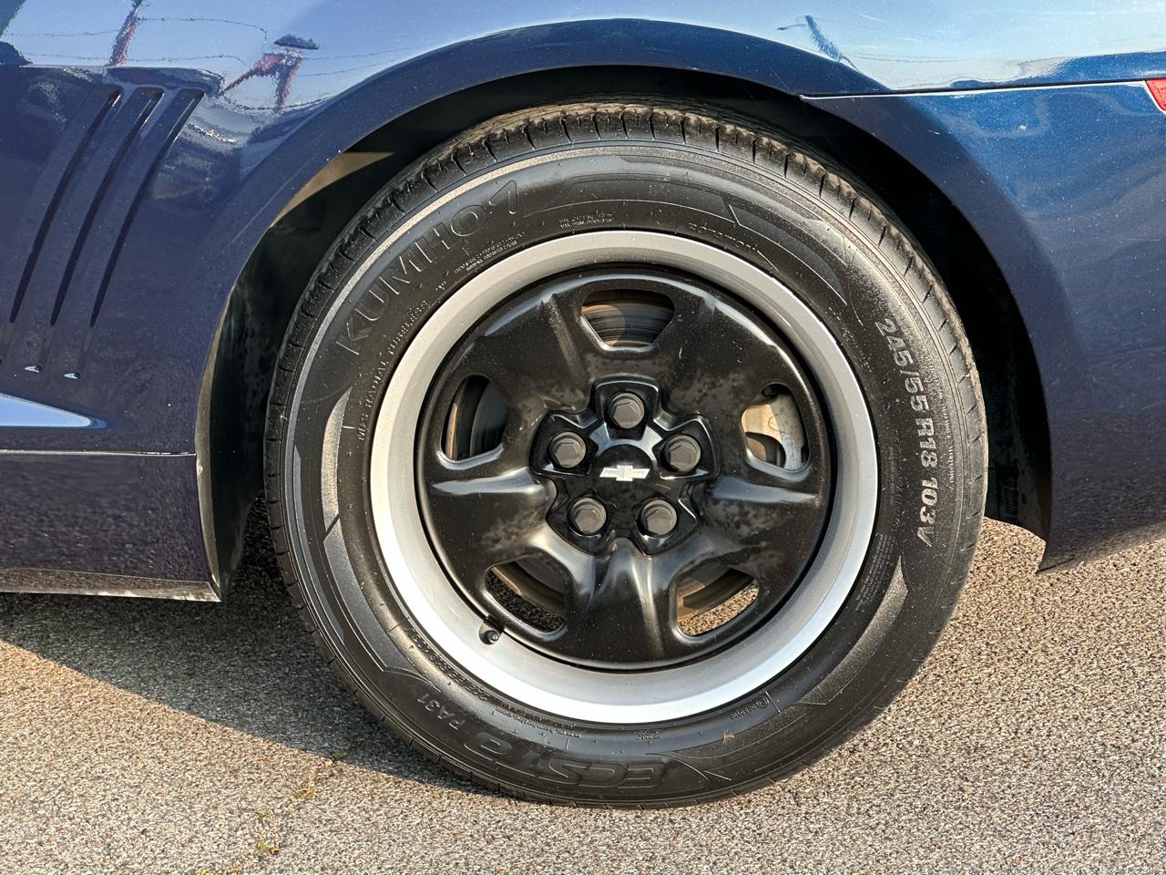 Chevrolet Camaro 2dr Cpe LS 2010