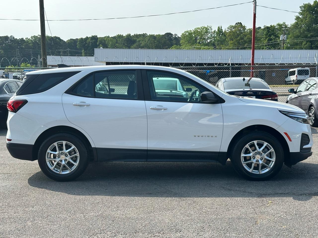 Chevrolet Equinox AWD 4dr LS w/1FL 2023