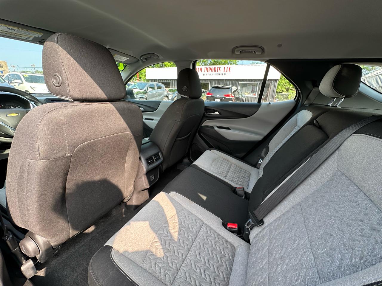 Chevrolet Equinox AWD 4dr LS w/1FL 2023