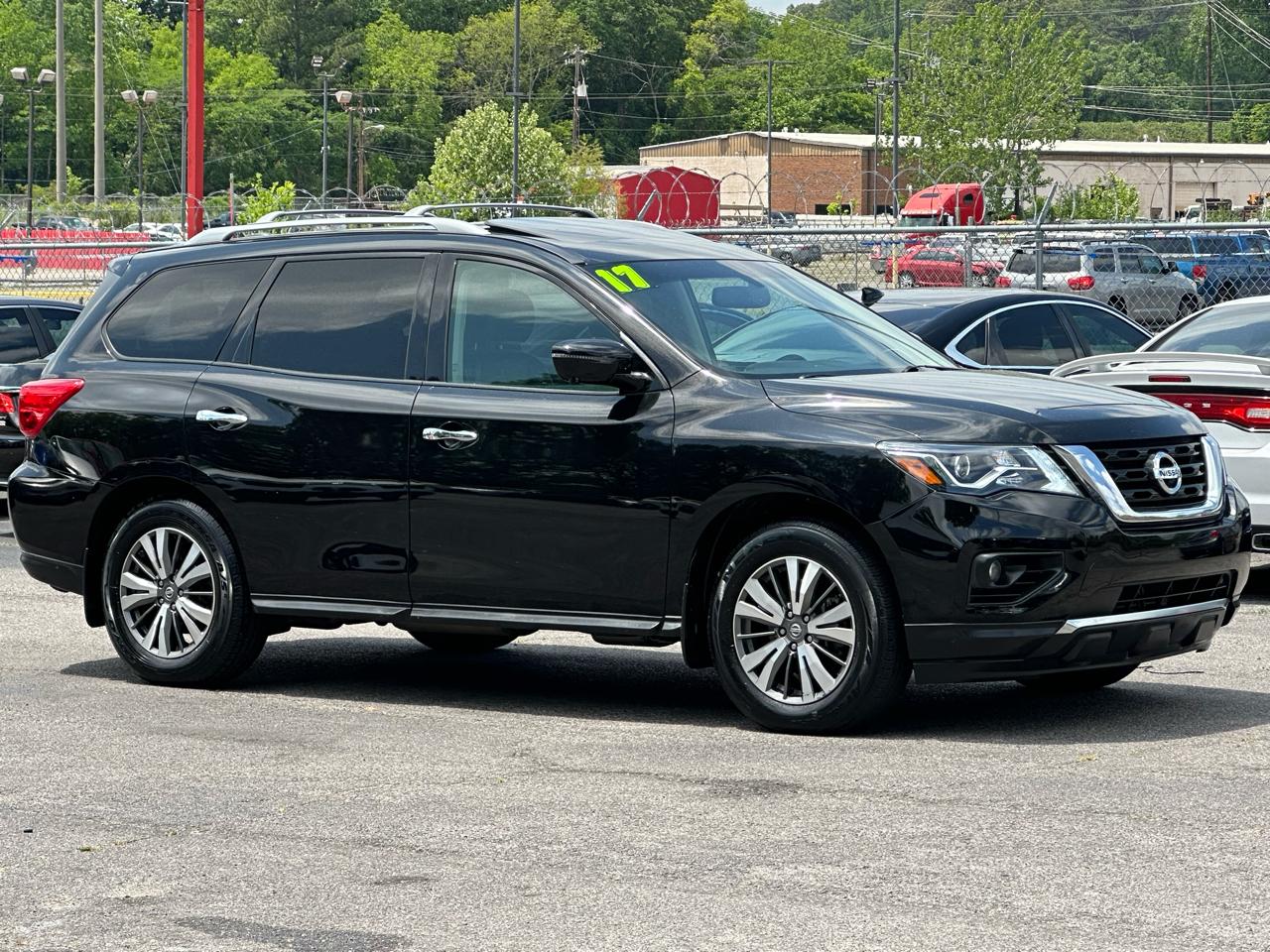 Nissan Pathfinder FWD SL 2017
