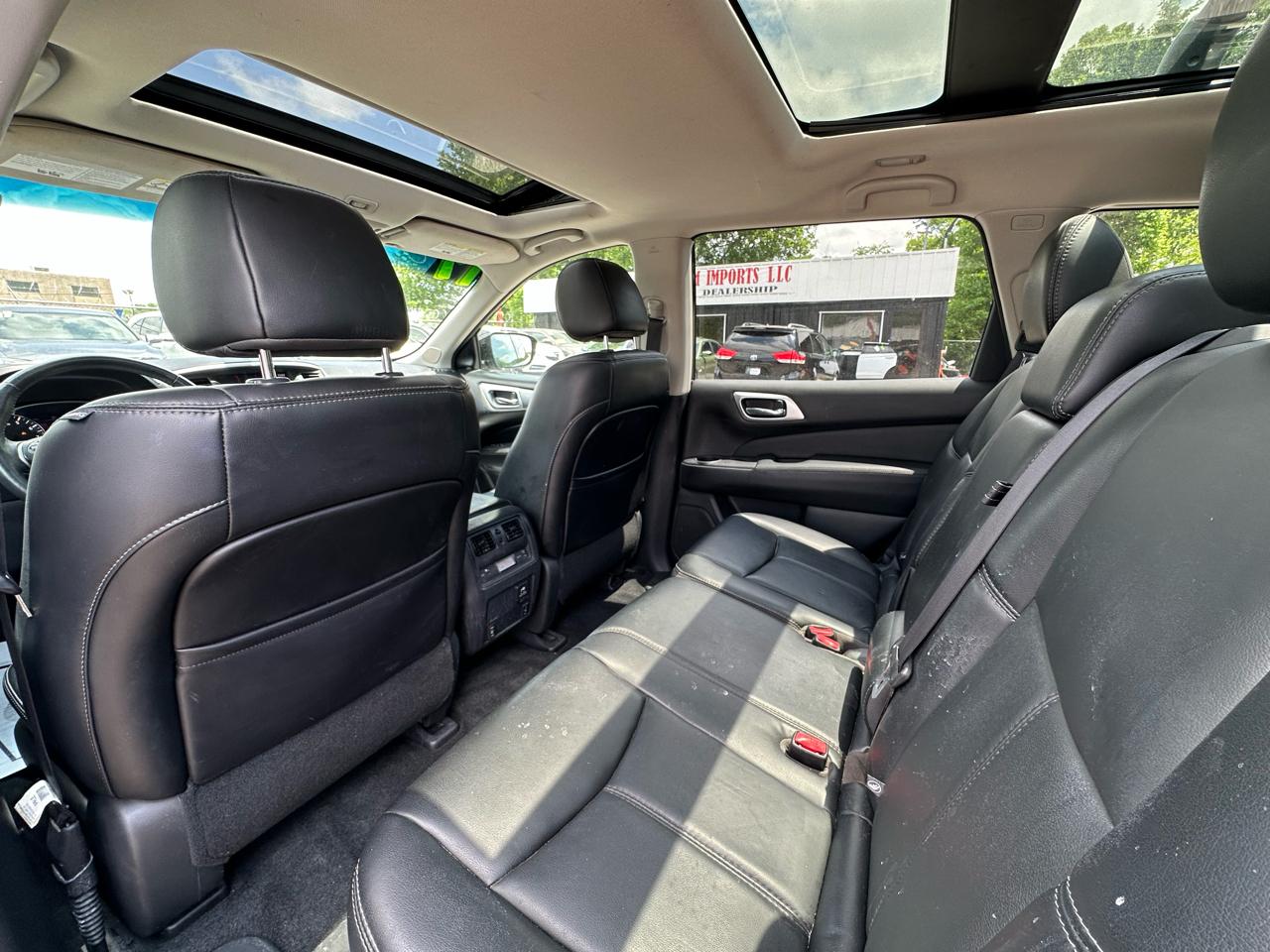 Nissan Pathfinder FWD SL 2017