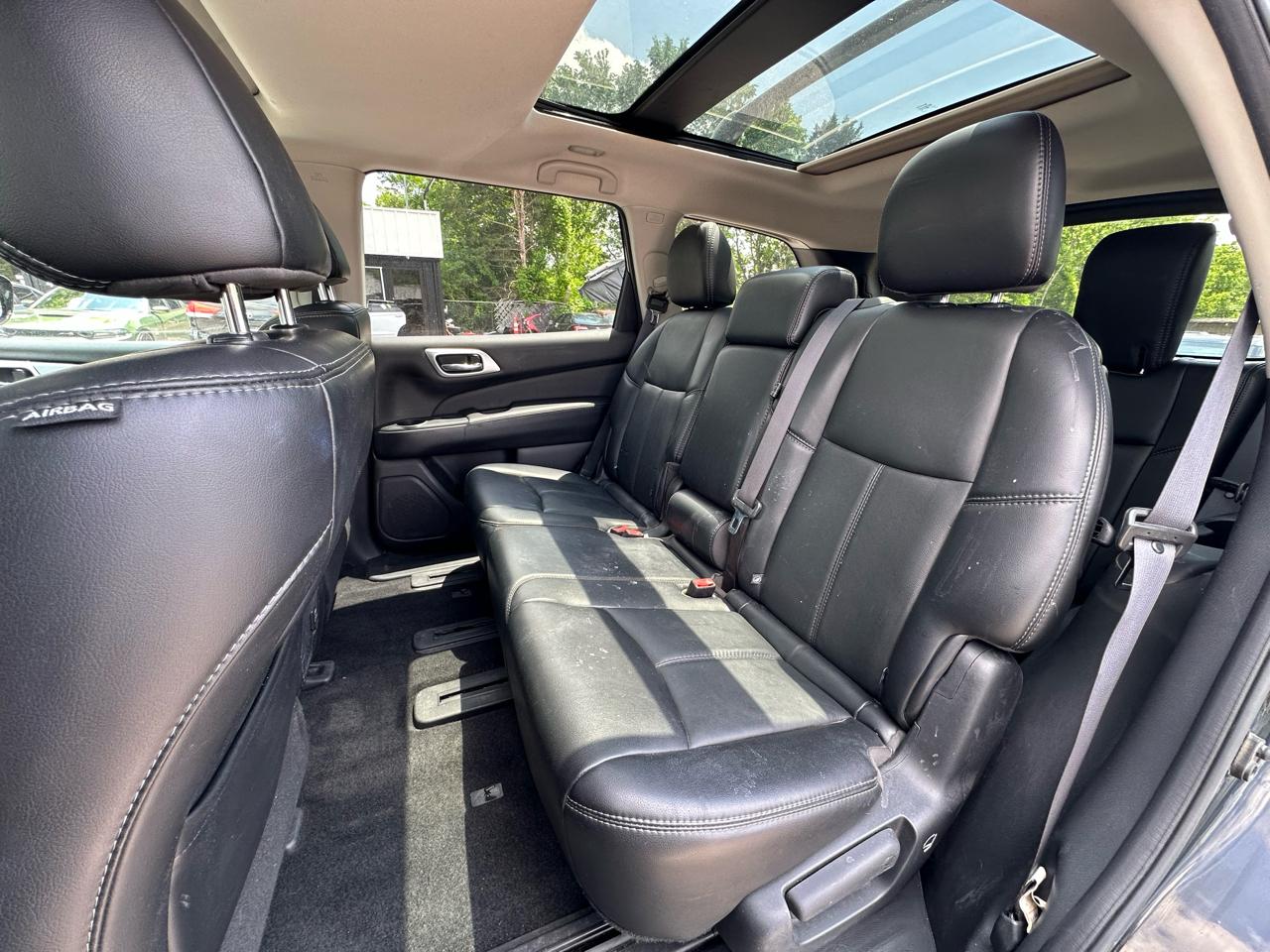 Nissan Pathfinder FWD SL 2017