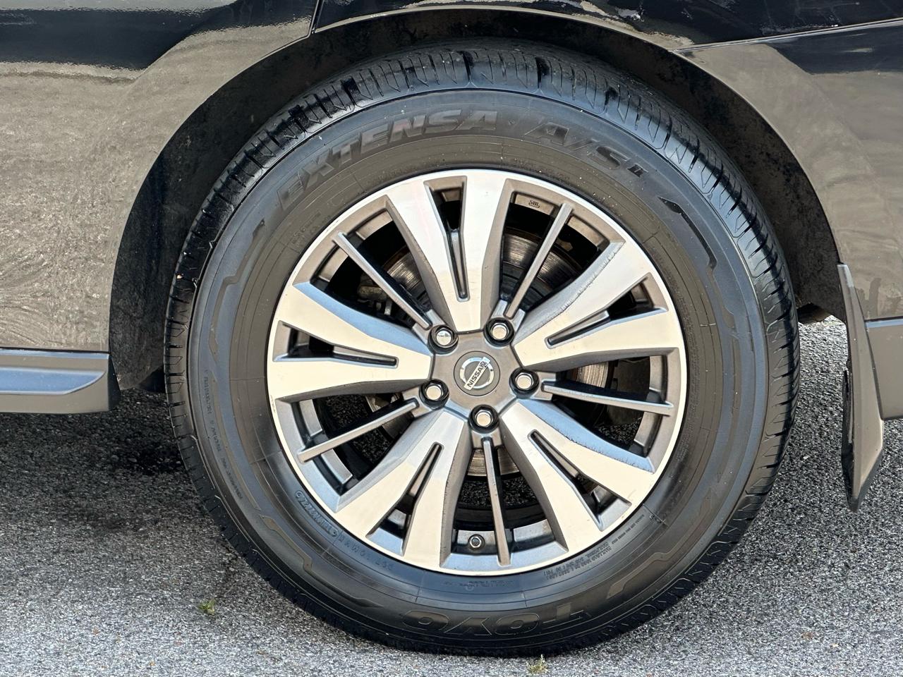 Nissan Pathfinder FWD SL 2017