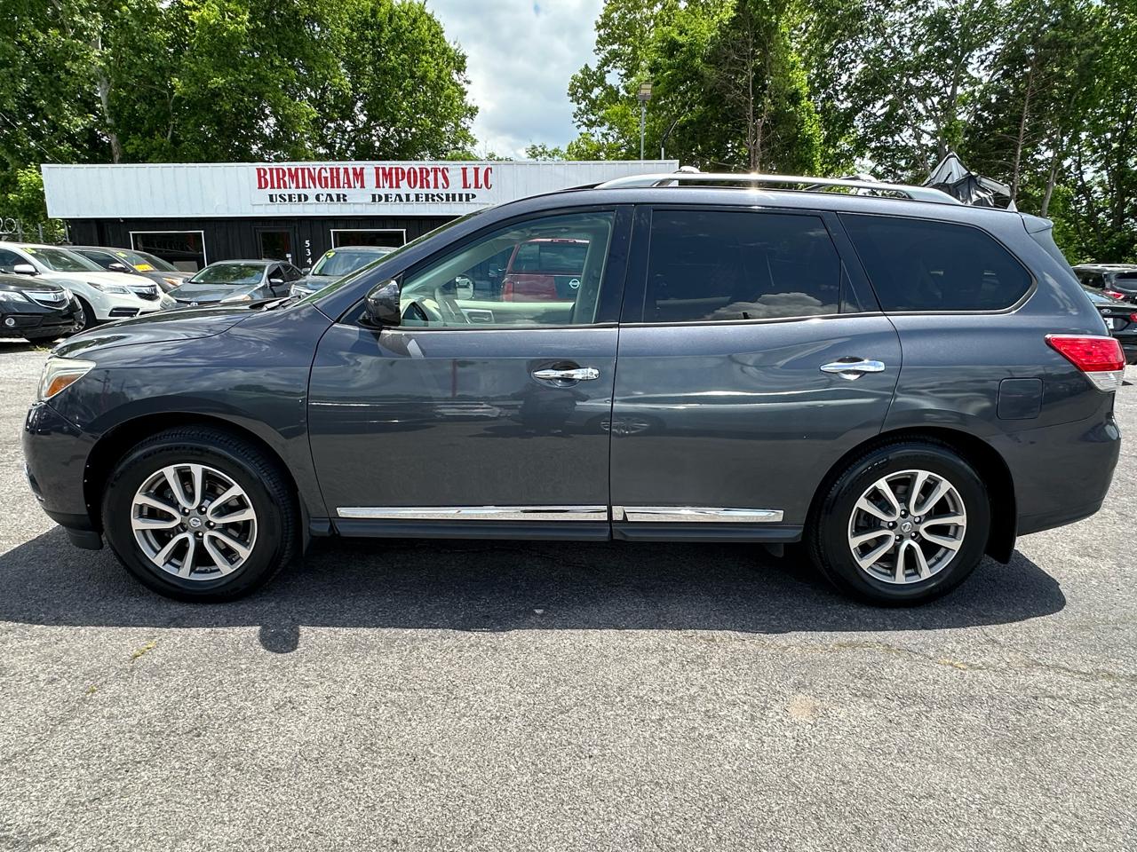 Nissan Pathfinder 2WD 4dr SL 2014