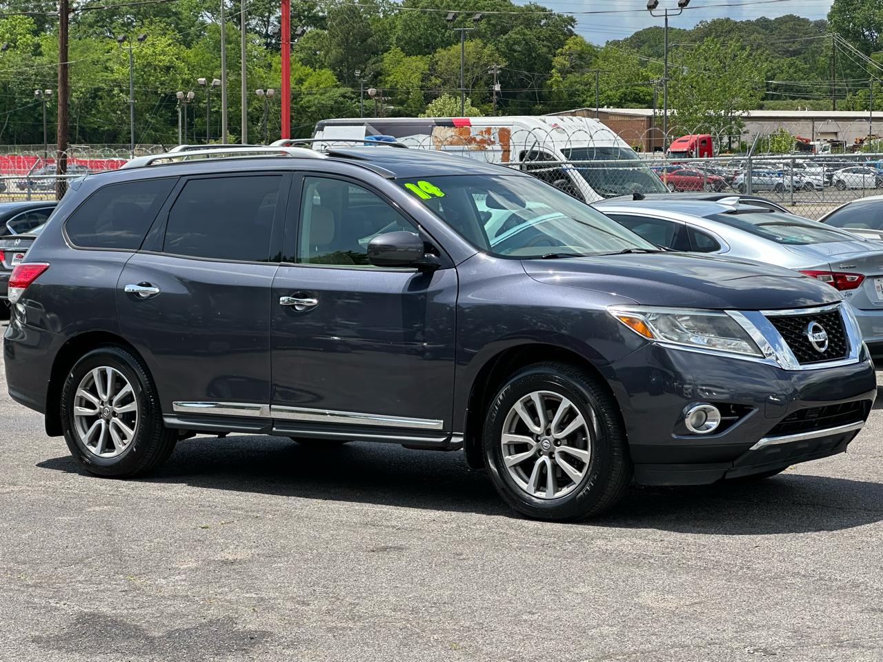 Nissan Pathfinder 2WD 4dr SL 2014