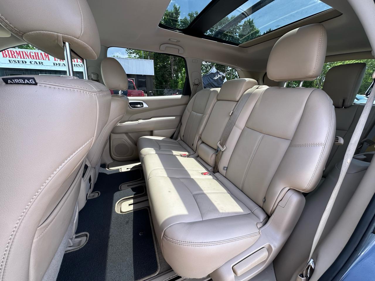 Nissan Pathfinder 2WD 4dr SL 2014