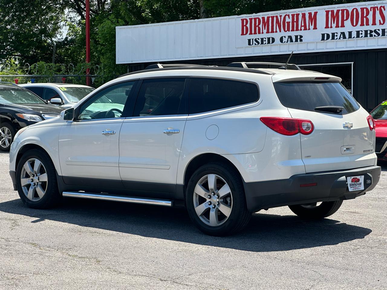 Chevrolet Traverse AWD 4dr LT w/1LT 2011