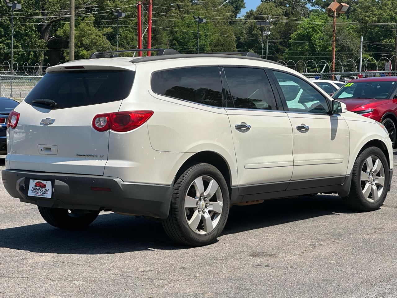 Chevrolet Traverse AWD 4dr LT w/1LT 2011
