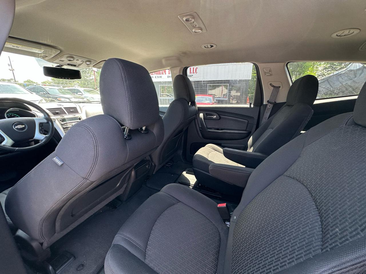 Chevrolet Traverse AWD 4dr LT w/1LT 2011