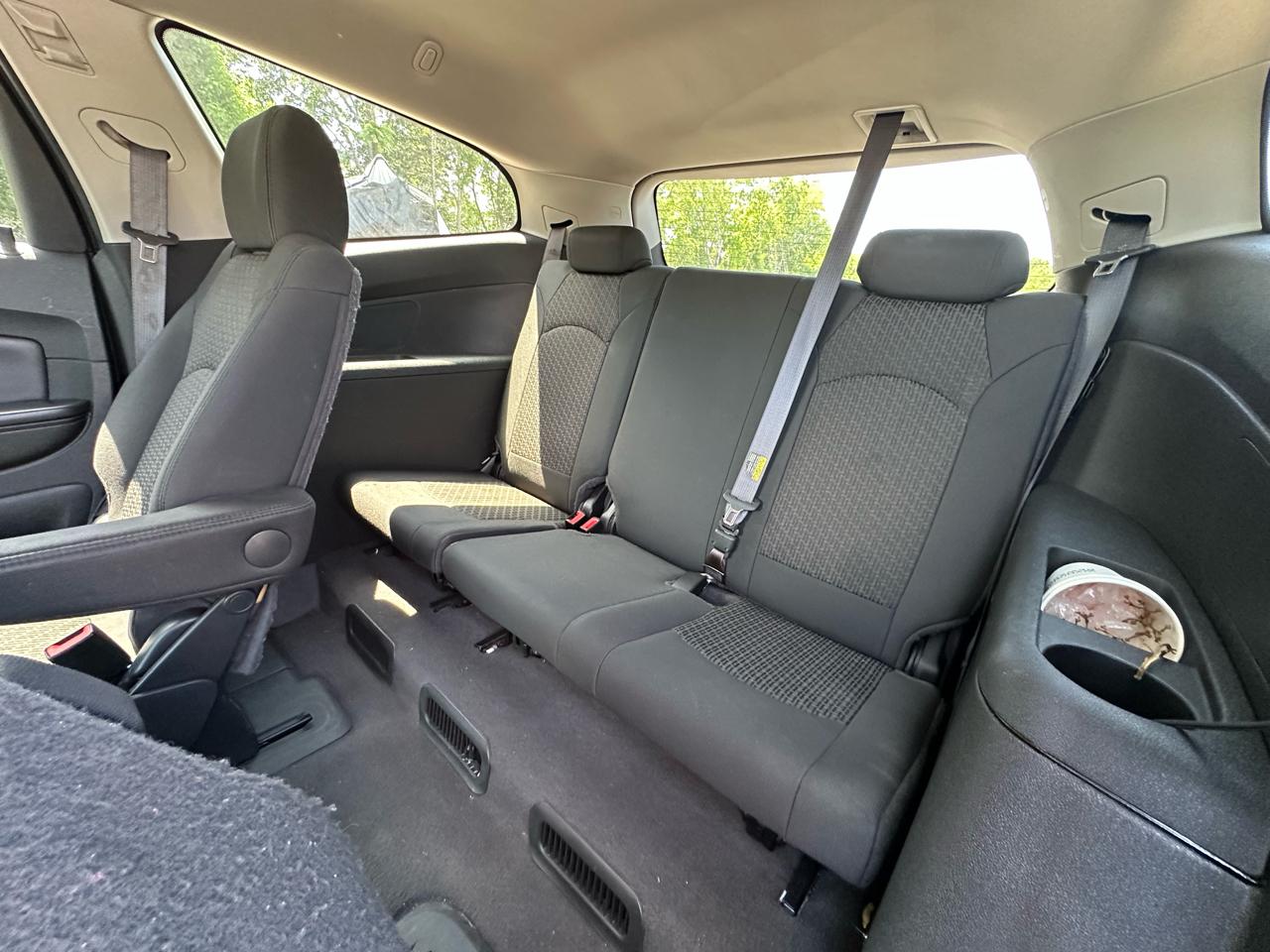 Chevrolet Traverse AWD 4dr LT w/1LT 2011