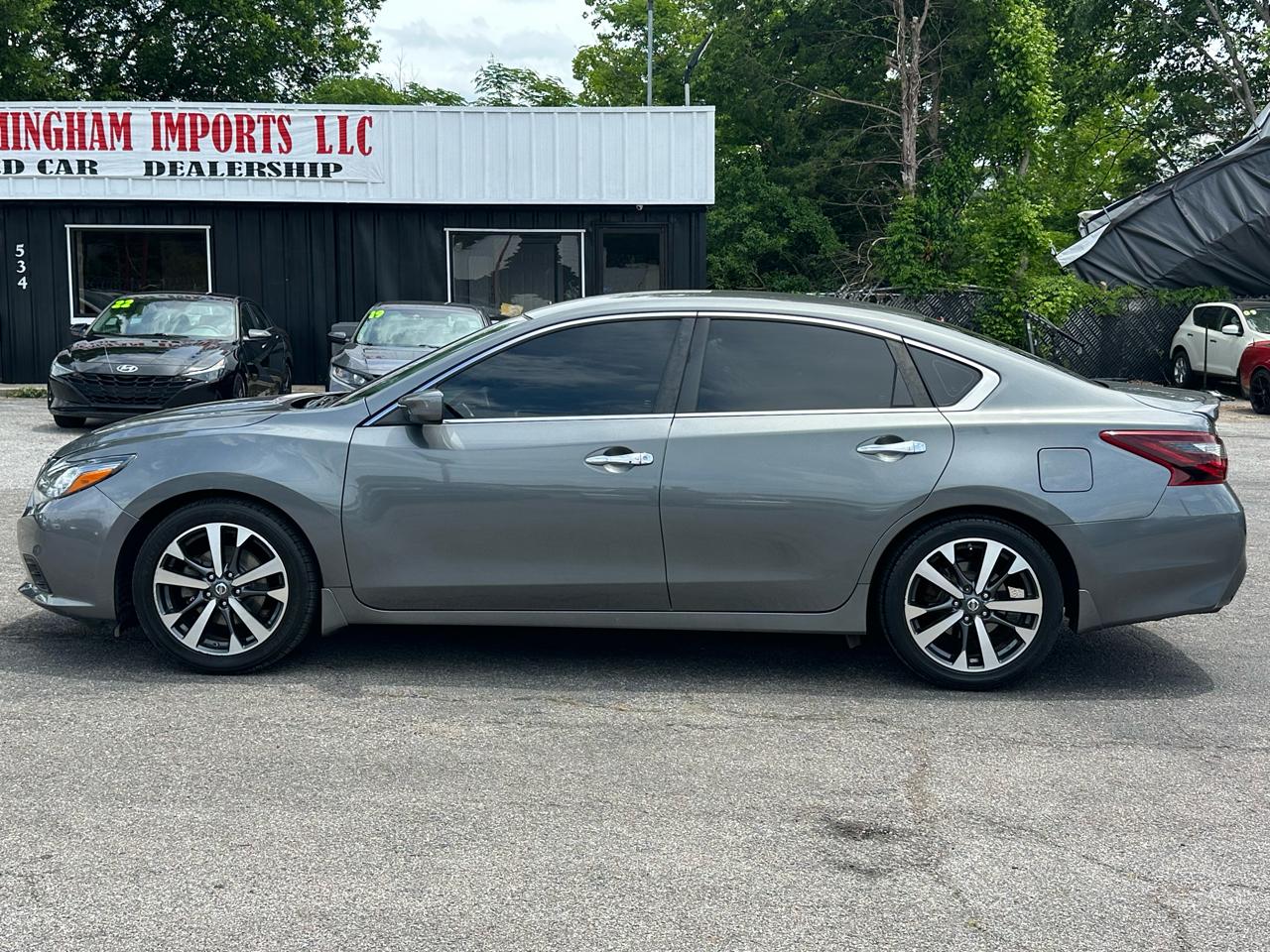 Nissan Altima 2.5 SR Sedan 2017