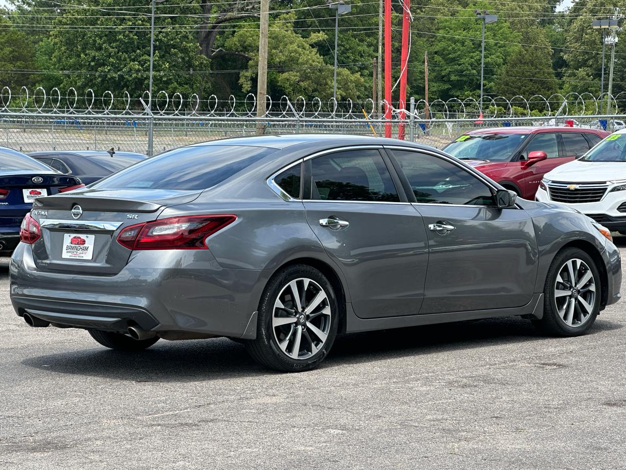 Nissan Altima 2.5 SR Sedan 2017