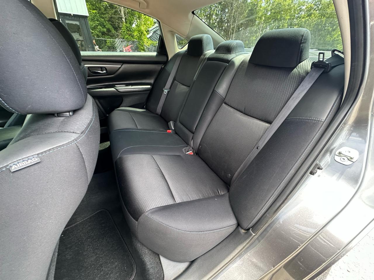 Nissan Altima 2.5 SR Sedan 2017