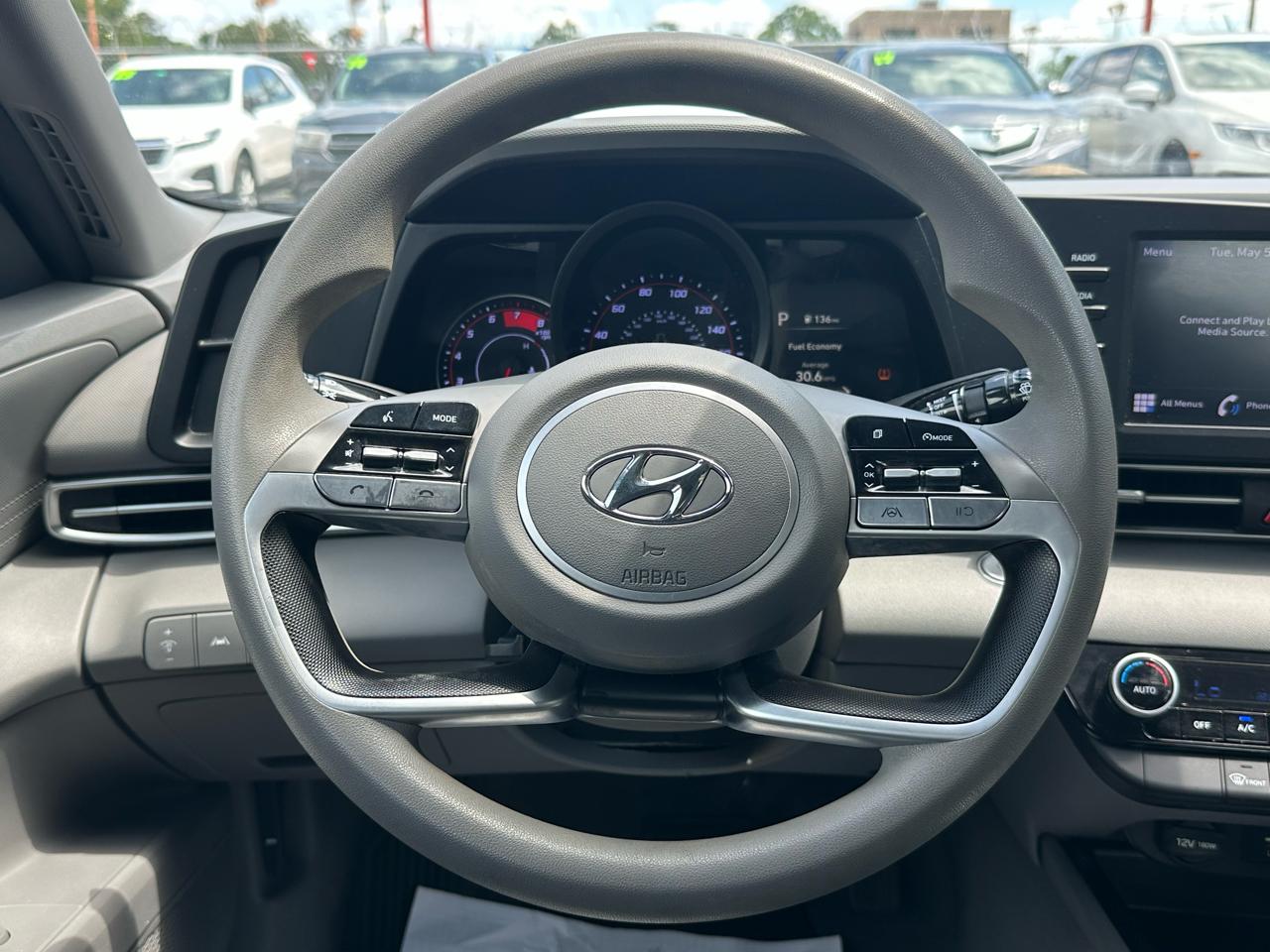 Hyundai Elantra SEL IVT 2022