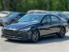 2022 Hyundai Elantra 