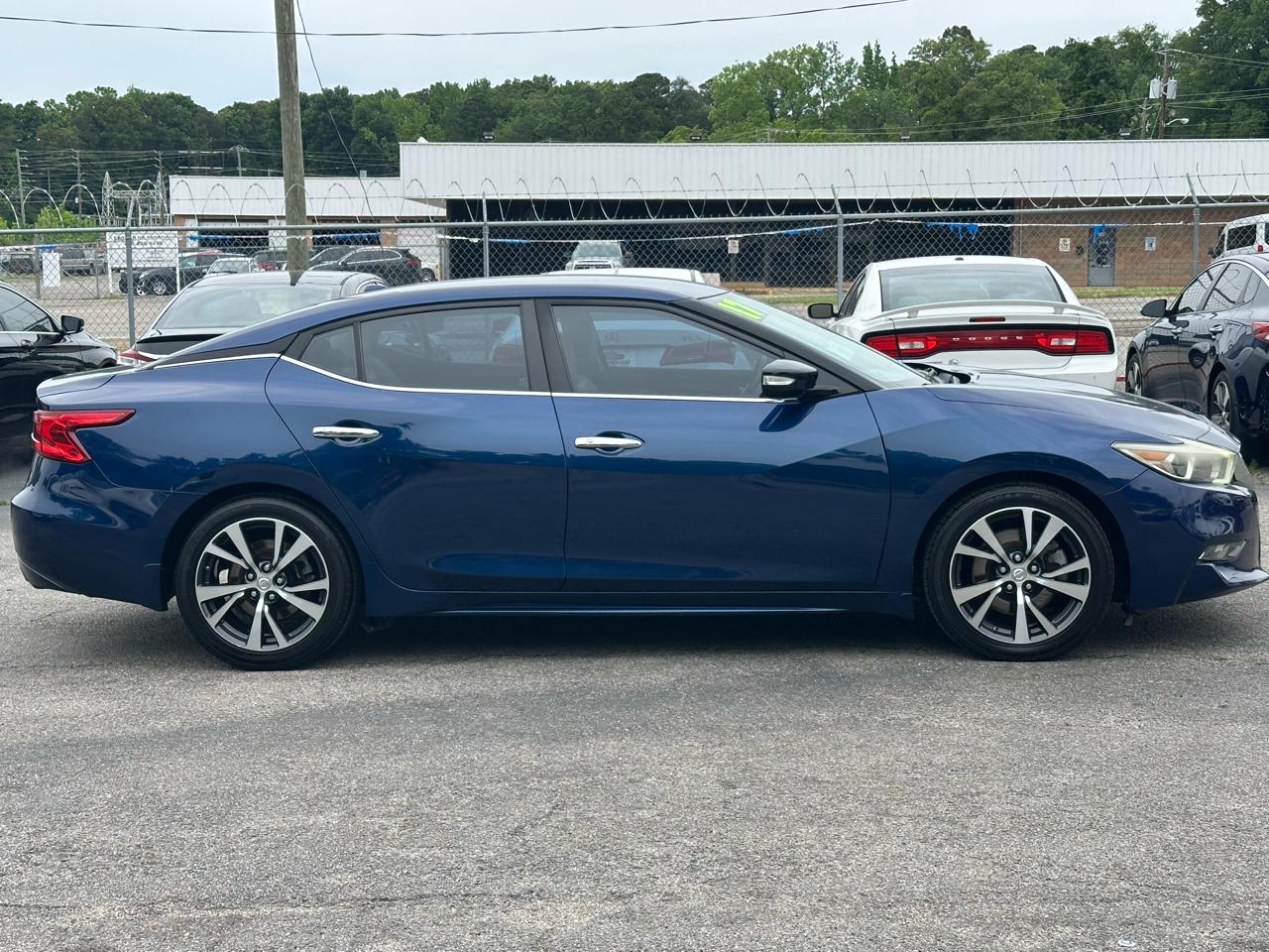 Nissan Maxima SV 3.5L *Ltd Avail* 2017