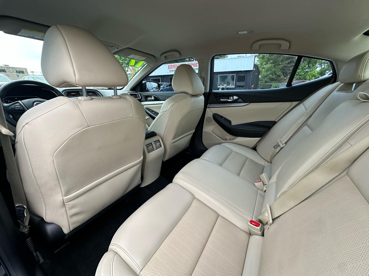 Nissan Maxima SV 3.5L *Ltd Avail* 2017