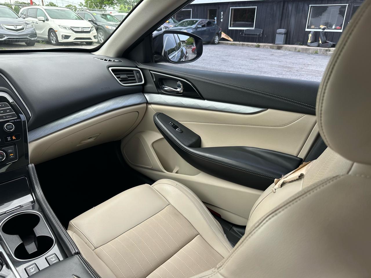 Nissan Maxima SV 3.5L *Ltd Avail* 2017