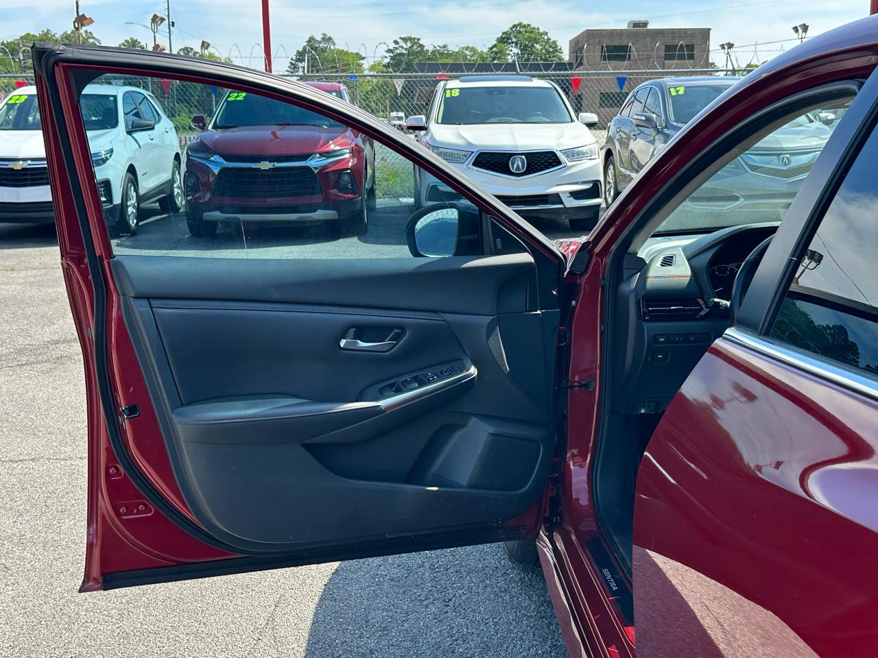 Nissan Sentra SR CVT 2022