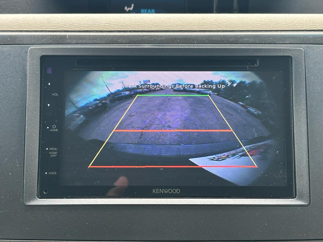 Toyota Sienna 5dr 7-Pass Van V6 XLE AAS FWD (Natl) 2011