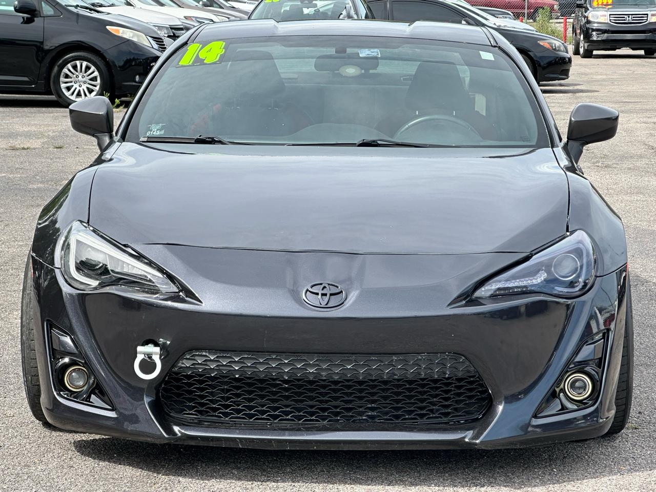 Scion FR-S 2dr Cpe Auto (Natl) 2014