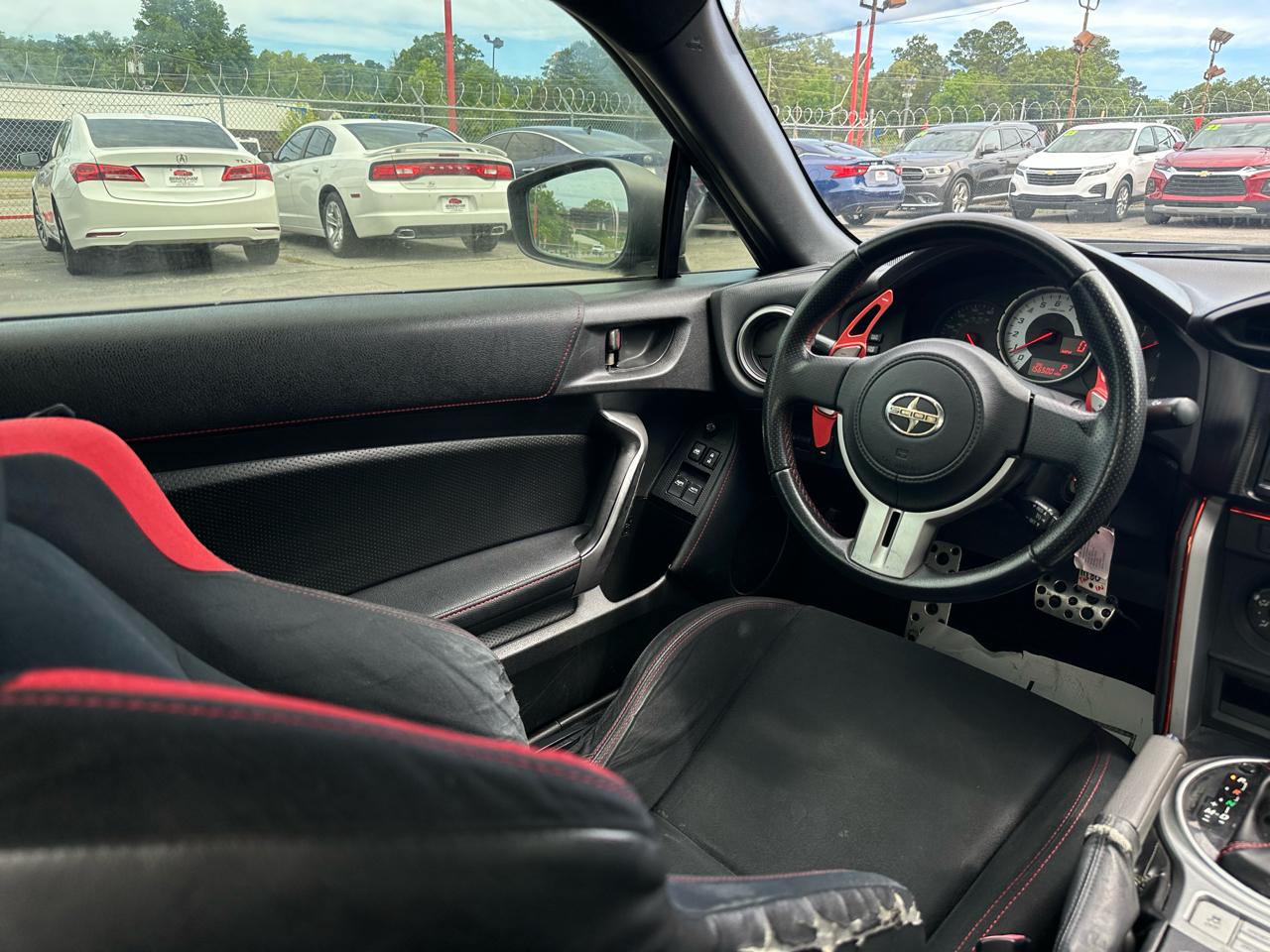 Scion FR-S 2dr Cpe Auto (Natl) 2014
